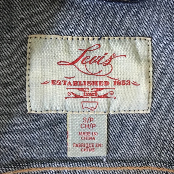 Levi’s Dark Wash Denim Vest - Picture 2 of 2